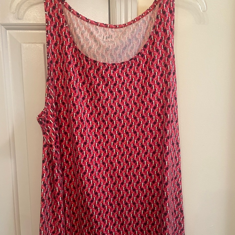 Super soft and light J Jill tank